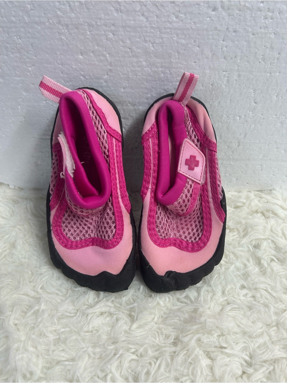 Kids Pink Slip-On Water Shoes with Secure Strap